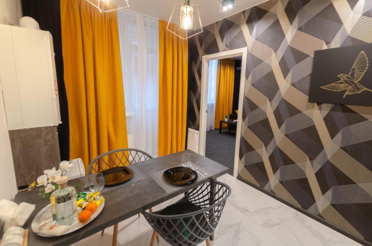 Samira 2 Apartment Kyiv Exterior photo
